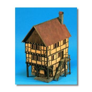 Green-Line: GL-GEB-011 City House with store III, 1:72