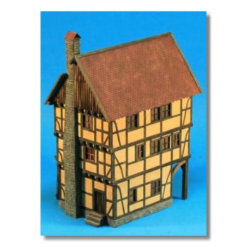 Green-Line: GL-GEB-011 City House with store III, 1:72